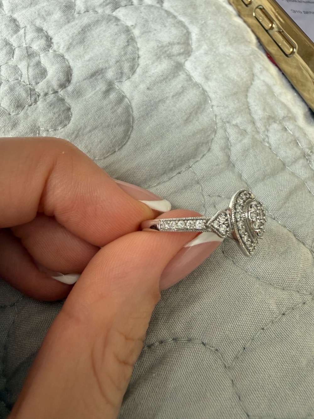 10K Gold Diamond Halo Ring Teardrop Cluster Elegant Ring - Picture 5 of 8